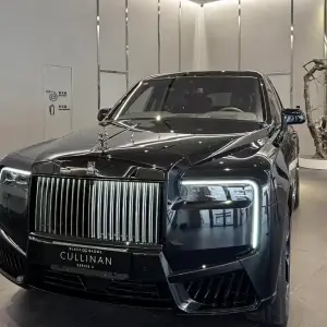 Rolls-Royce Cullinan из Китая