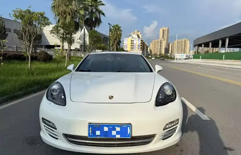 Porsche Panamera 2013 из Китая