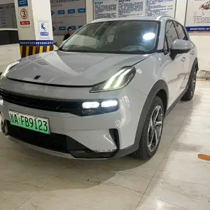 Lynk & Co 06 EM-P 2022 из Китая