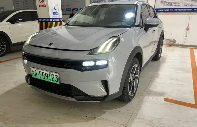 Lynk & Co 06 EM-P 2022 из Китая