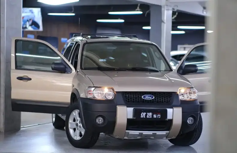 Ford Escape (Import) 2007 из Китая