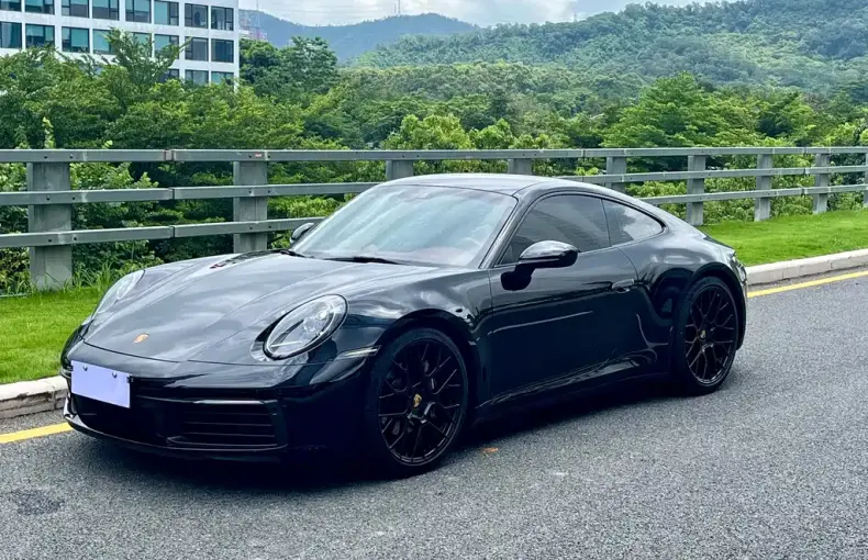 Porsche 911 2023 из Китая