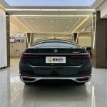 BMW 7 Series 2023 из Китая