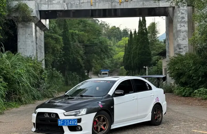 Mitsubishi Lancer EX 2012 из Китая