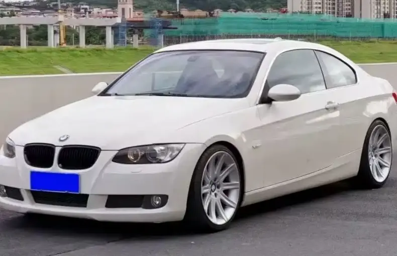 BMW 3 Series (Import) 2008 из Китая