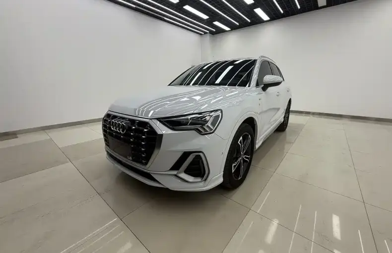 Audi Q3 2022 из Китая