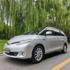 Toyota Previa 2011 из Китая