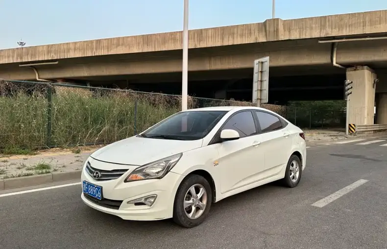 Hyundai Verna 2016 из Китая