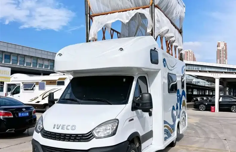 IVECO Ousheng 2021 из Китая