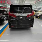 Toyota Alphard 2022 из Китая