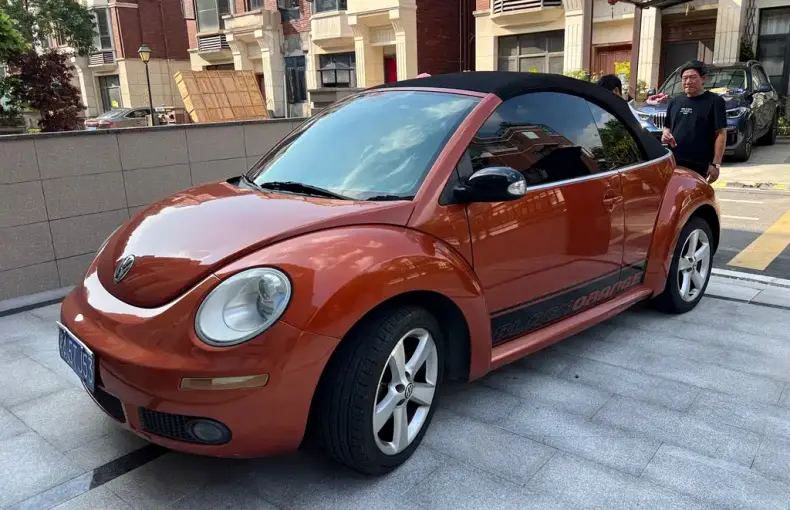 Volkswagen Beetle 2011 из Китая