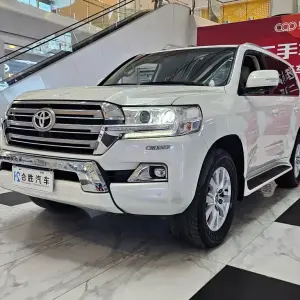 Toyota Land Cruiser 2020 лот 56408111 из Китая