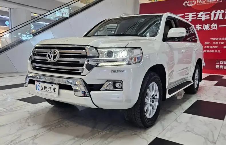 Toyota Land Cruiser 2020 из Китая