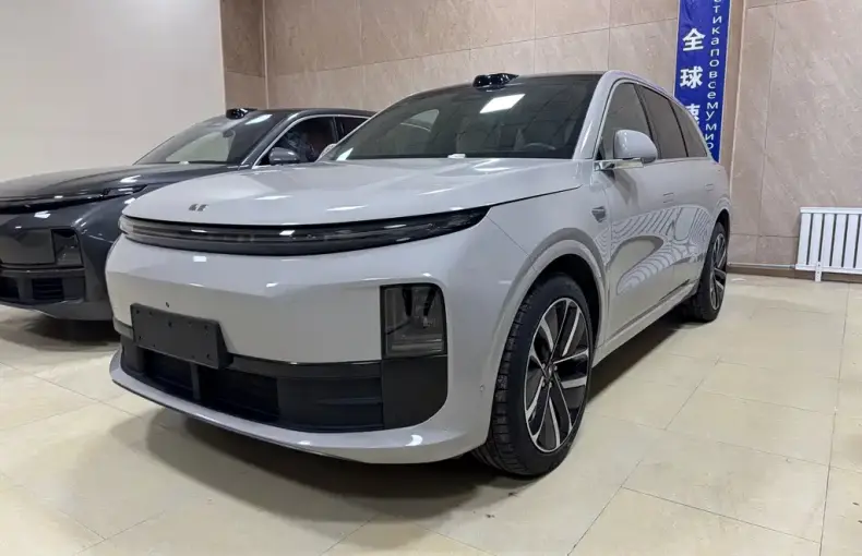 Li Auto Li L6 2024 из Китая