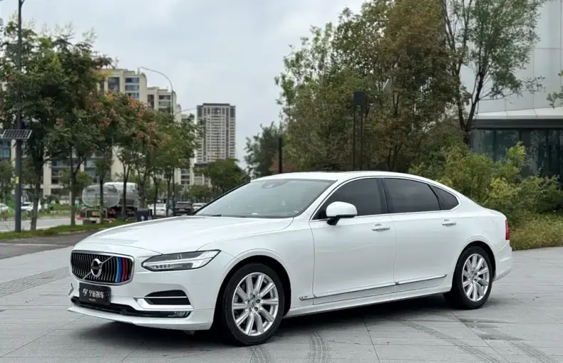 Volvo S90 2020 из Китая