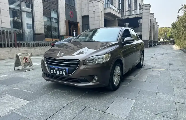 Peugeot 301 2014 из Китая