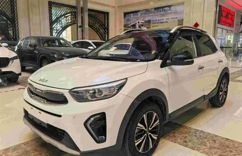 Kia KX1 2022 из Китая