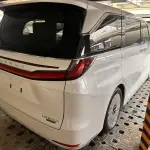 Lexus LM из Китая