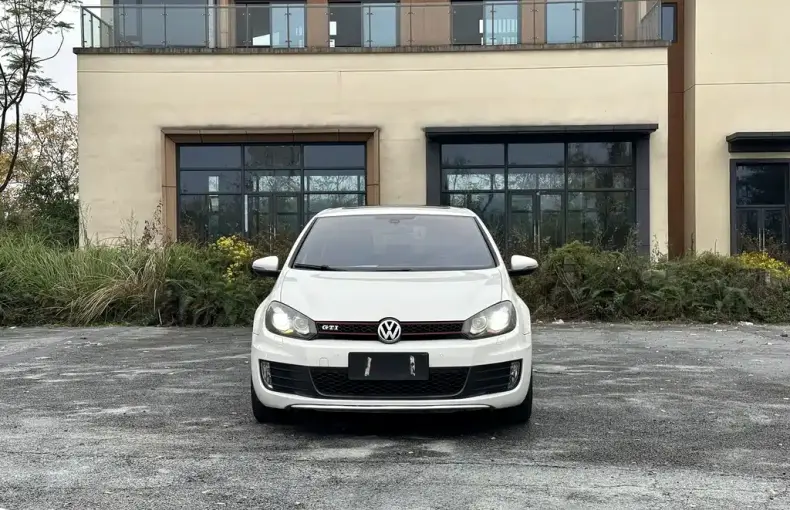 Volkswagen Golf GTI 2012 из Китая