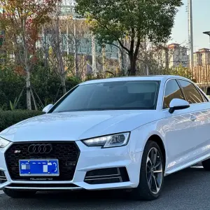 Audi A4L 2019 190 л.с. из Китая