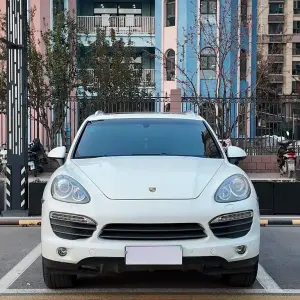 Porsche Cayenne 2012 из Китая