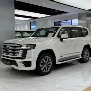Toyota Land Cruiser лот 56588607 из Китая