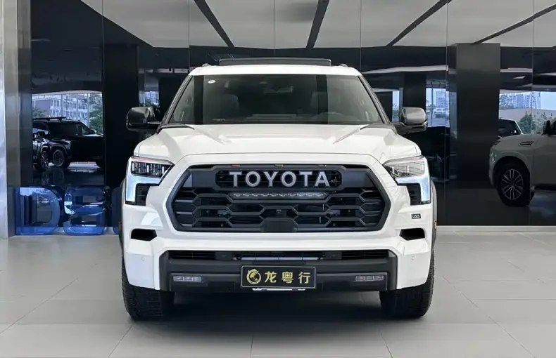 Toyota Sequoia из Китая