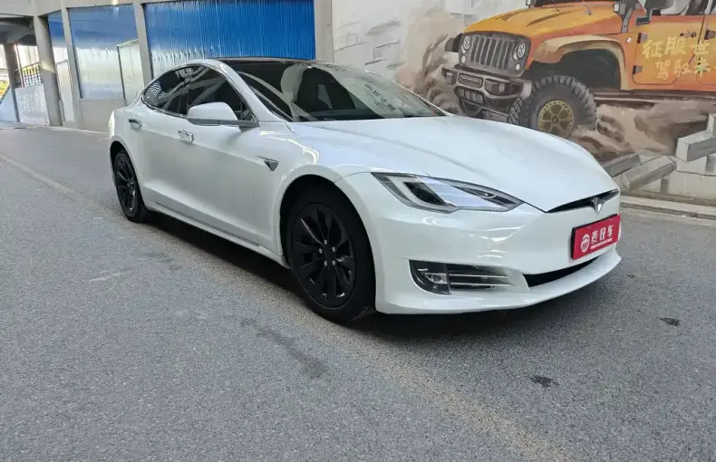 Tesla Model S 2017 из Китая