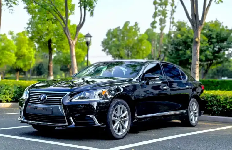 Lexus LS 2014 из Китая
