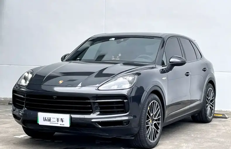 Porsche Cayenne Hybrid 2019 из Китая