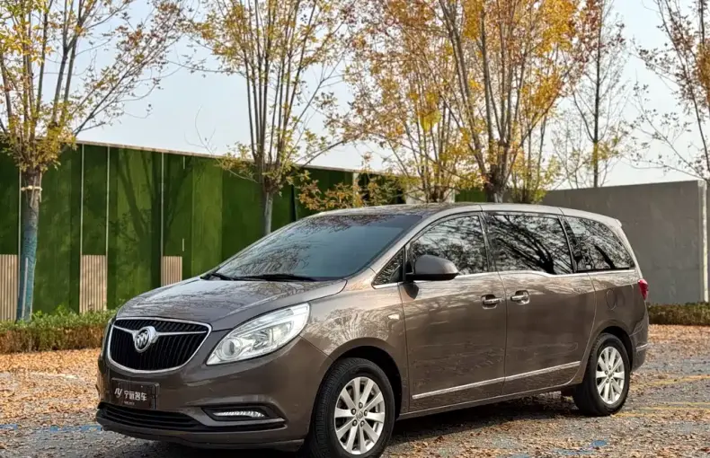 Buick GL8 2017 из Китая