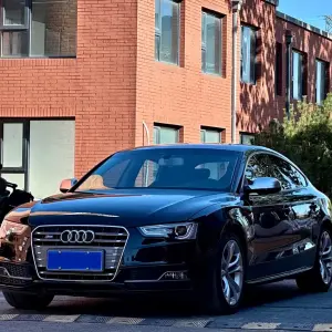 Audi S5 2015 из Китая