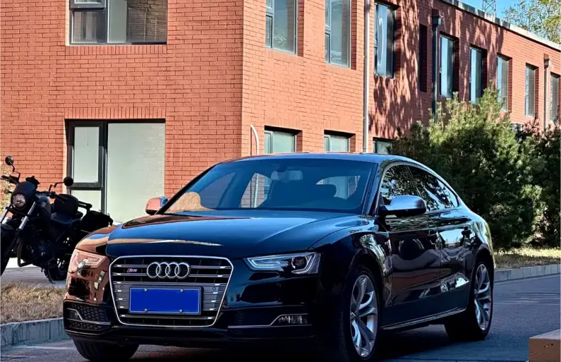 Audi S5 2015 из Китая