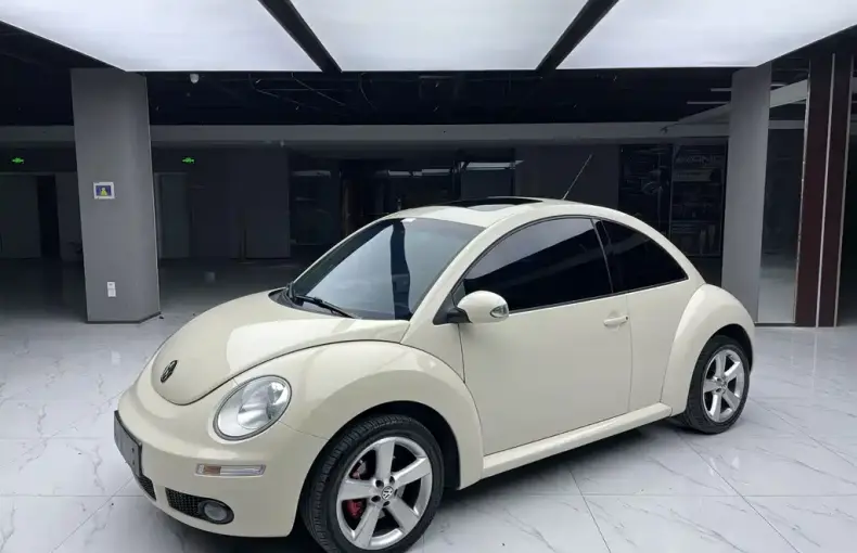 Volkswagen Beetle 2011 из Китая