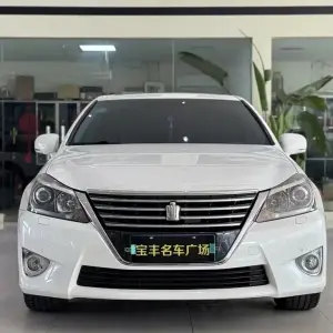 Toyota Crown 2012 из Китая