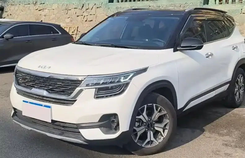 Kia KX3 2023 из Китая