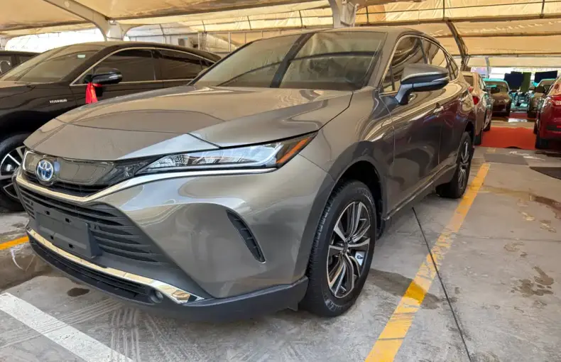 Toyota Harrier 2023 из Китая