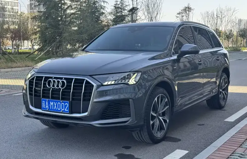 Audi Q7 2024 из Китая