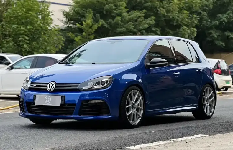 Volkswagen Golf (Import) 2012 из Китая