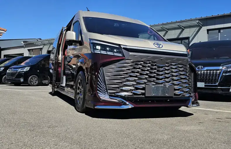 Toyota Hiace из Китая