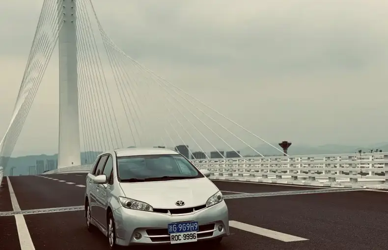 Toyota 2011 из Китая