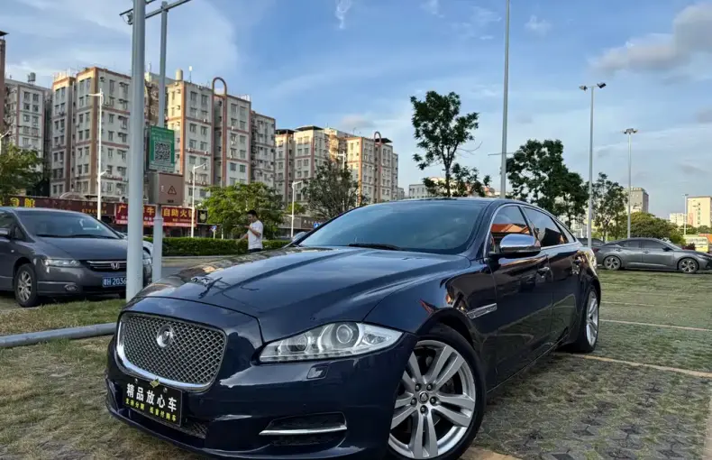 Jaguar XJ 2014 из Китая