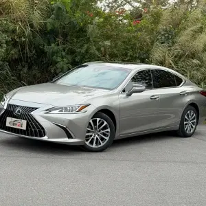 Lexus ES 2022 из Китая