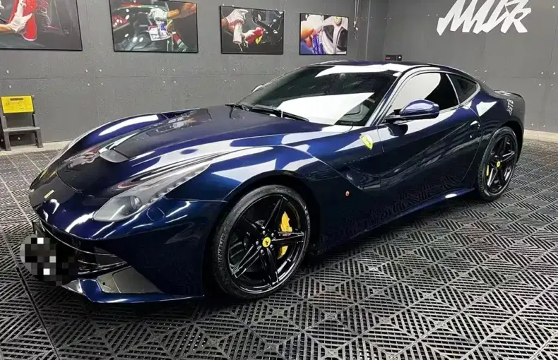 Ferrari F12berlinetta 2014 из Китая