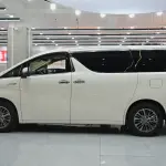 Toyota Alphard 2021 из Китая