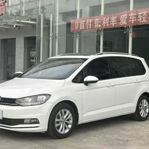 Volkswagen Touran 2018 из Китая