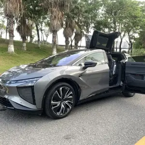 HiPhi HiPhi X 2022 из Китая