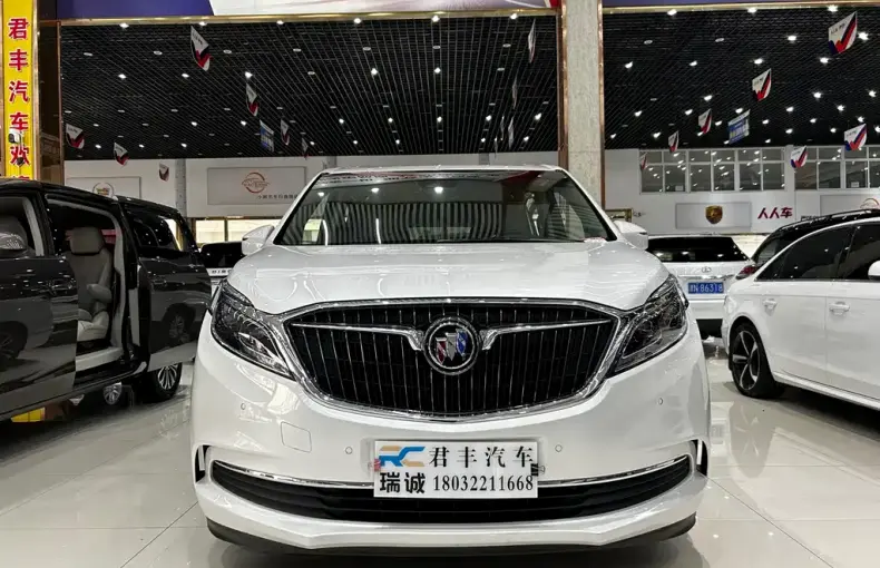 Buick GL8 2017 из Китая