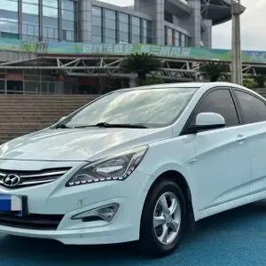 Hyundai Verna 2014 из Китая