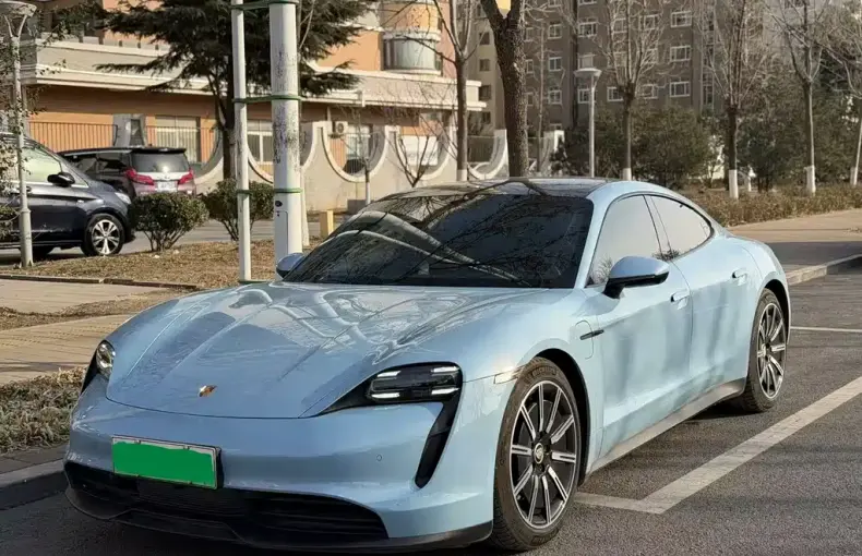 Porsche Taycan 2021 из Китая
